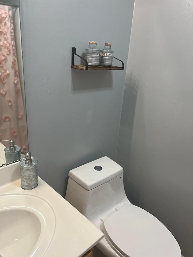 Apartament Locked In Charlotte Zewnętrze zdjęcie